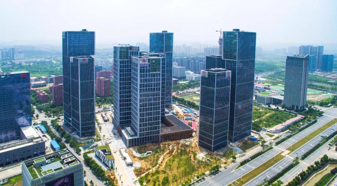 南京河西金融城。南报融媒体记者冯芃 摄