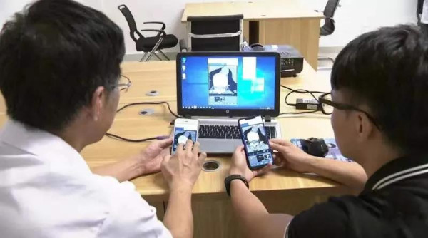 患者可以直接在自己的手机上看到CT检测结果
