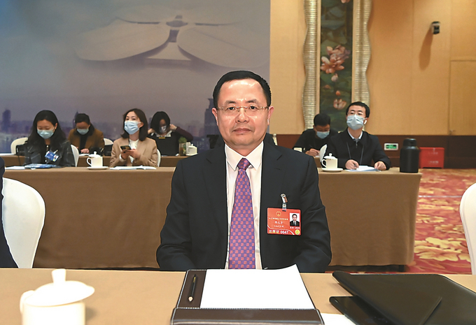 全国人大代表、致公党上海市委专职副主委邵志清