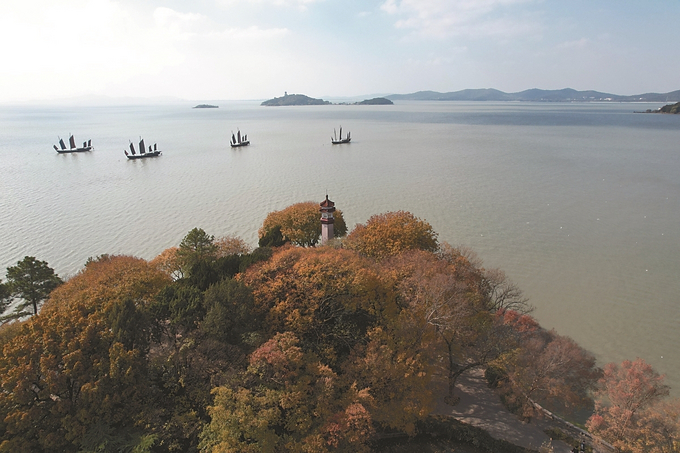 无锡太湖鼋头渚风景区景色如画。 还月亮 摄 （视觉江苏网供图）