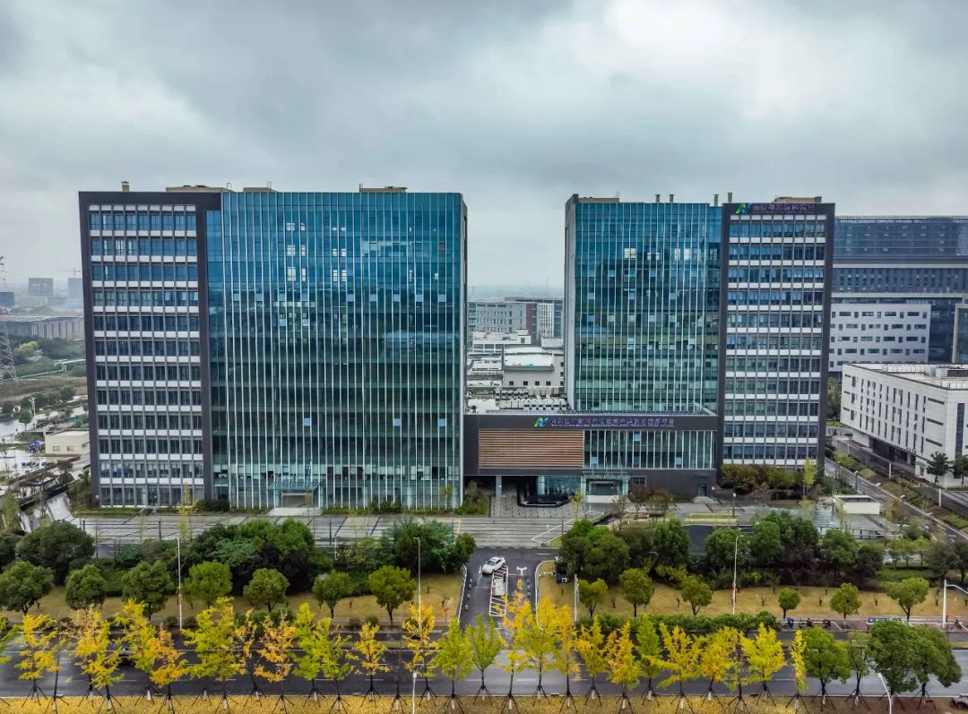 位于南京江北新区南京生物医药谷的南京基因与细胞实验室。南	京日报/紫金山新闻记者 董家训 摄