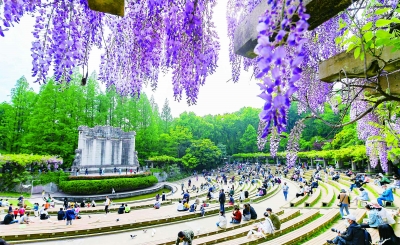 “五一”假期,夫子庙——秦淮风光带和钟山风景区跻身全国热门景区三甲