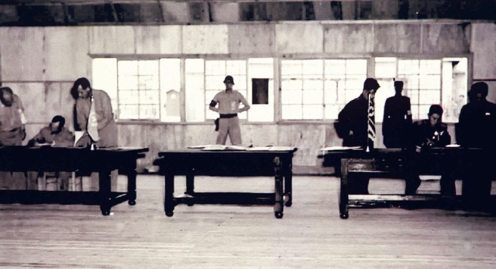 ↑1953年7月27日,《朝鲜停战协定》在板门店签订。新华社发