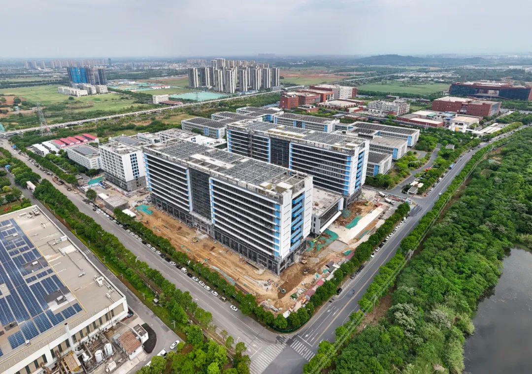 位于江宁开发区的省市重大项目南瑞继保智能化电气装备产业园二期项目正加速推进。