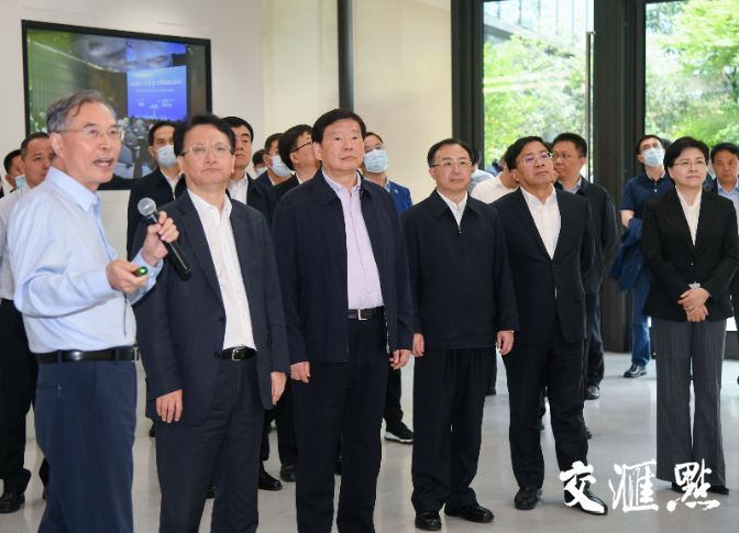 娄勤俭、吴政隆陪同吉林省党政代表团考察南京扬子江生态文明创新中心