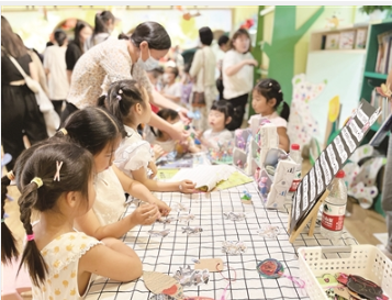 萌娃“玩绘本” 让阅读种子深植童心